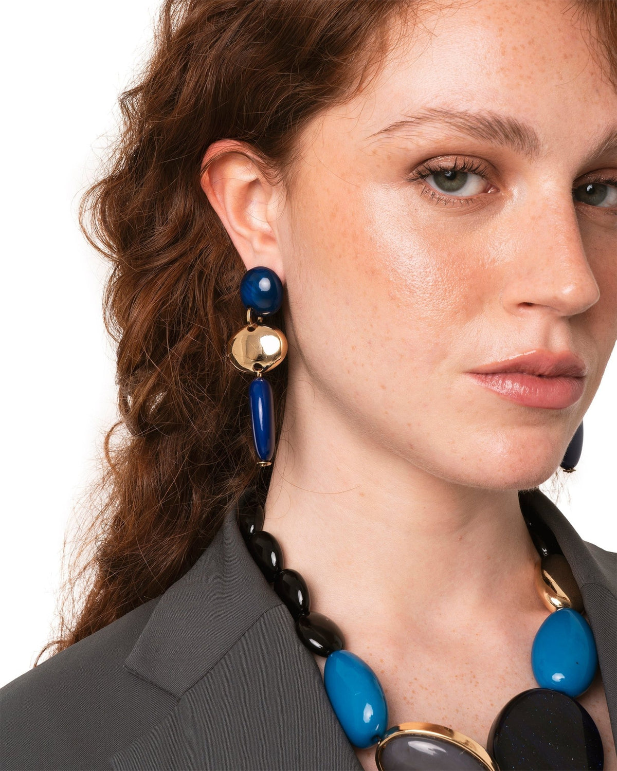 Orecchini pendenti in metallo con doppia pietra in resina blu - Mya Accessories