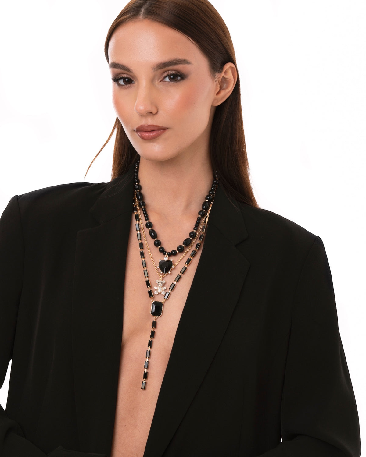 Collana girocollo multi filo con pietre in acrilico e vetro e charms pendenti - Mya Accessories