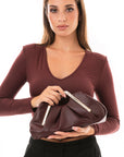 Clutch plissè vinaccio con manico metallico - Mya Accessories