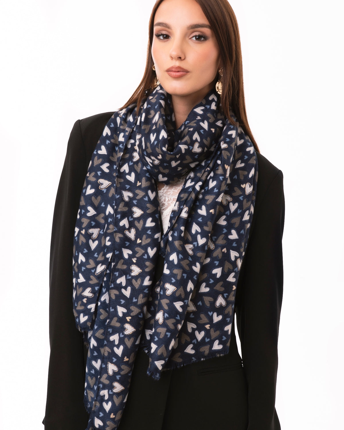Sciarpa in cotone blu con stampa a cuori tono grigio e beige