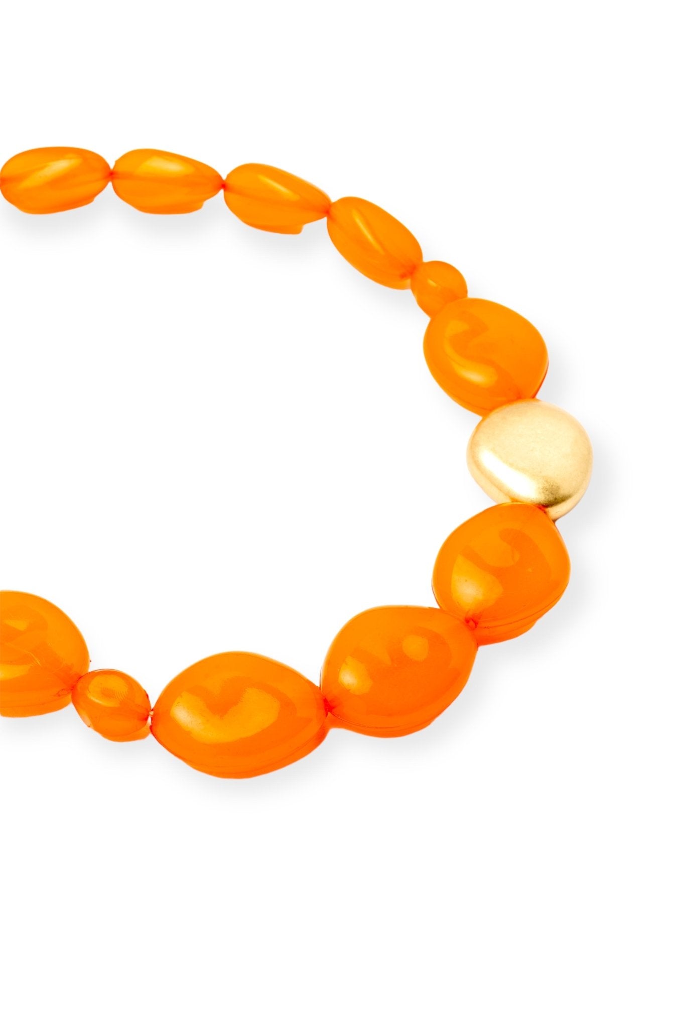 Collana girocollo in acrilico arancione con pepita in metallo - Mya Accessories