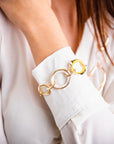 Bracciale smaltato giallo e bianco in metallo colore oro - Mya Accessories