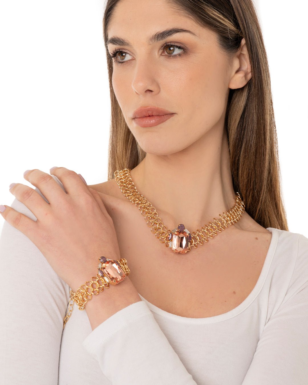 Collana girocollo a maglia in metallo con inserto in acrilico ambra - Mya Accessories