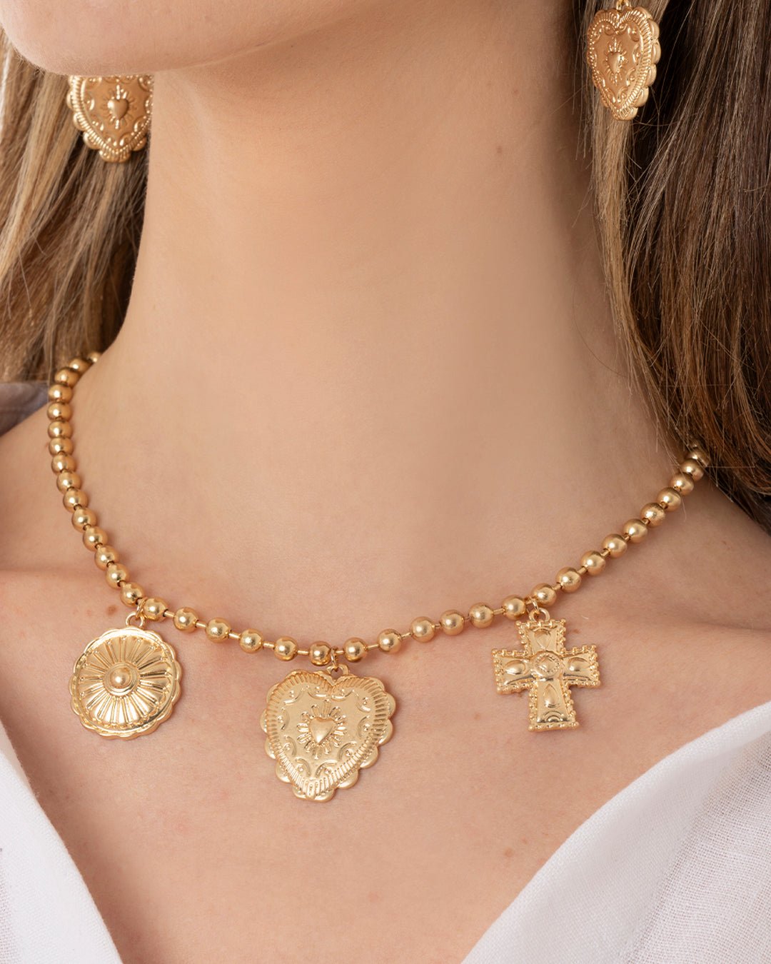 Collana girocollo a sfere in metallo con pendenti cuore e croce - Mya Accessories
