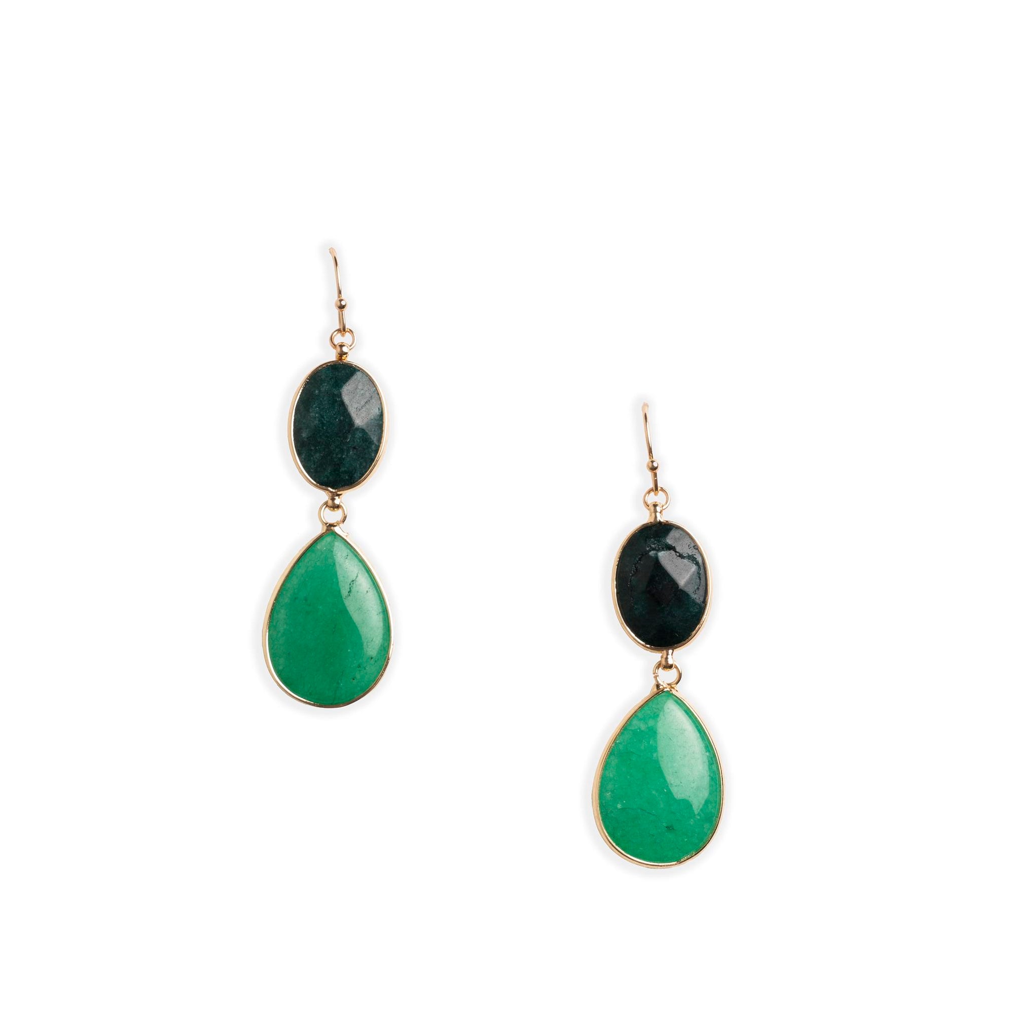 Orecchini pendenti con pietre dure a goccia tono verde - Mya Accessories