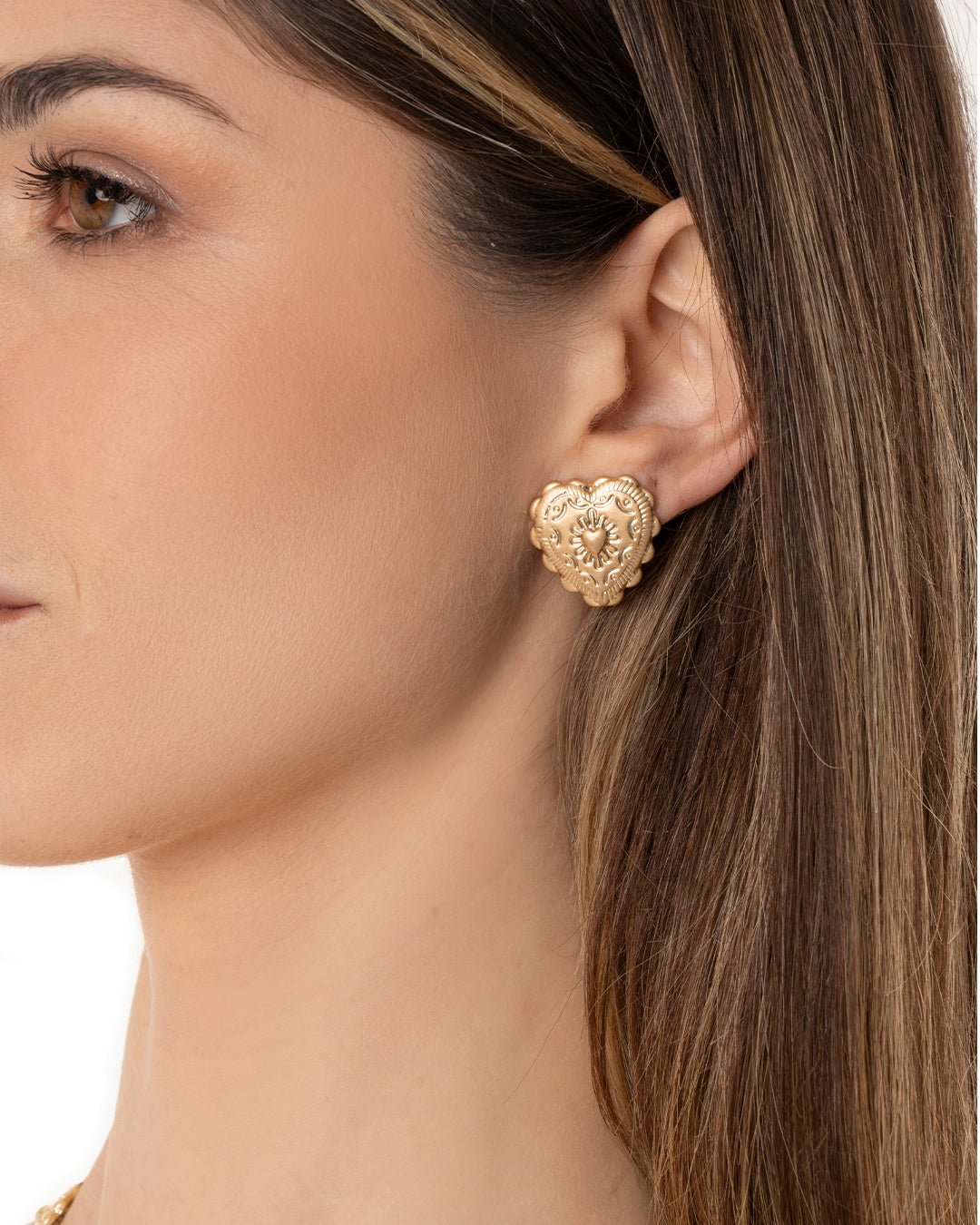 Orecchini pendenti con croce e cuore in metallo - Mya Accessories