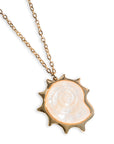 Collana lunga a catena con pendente a conchiglia in acrilico tono beige - Mya Accessories