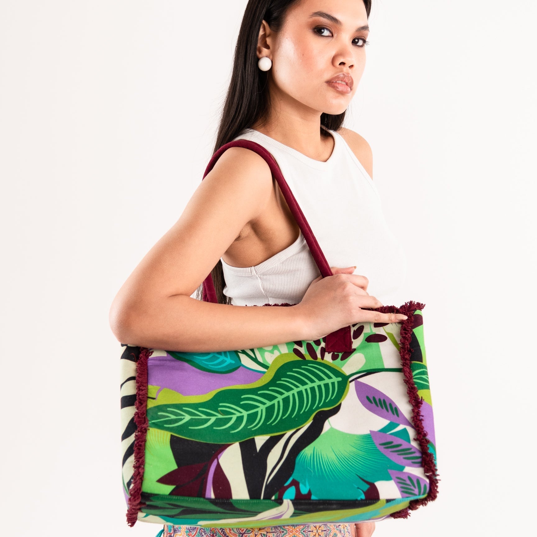 Borsa mare in cotone con stampa a foglie verdi e marrone - Mya Accessories