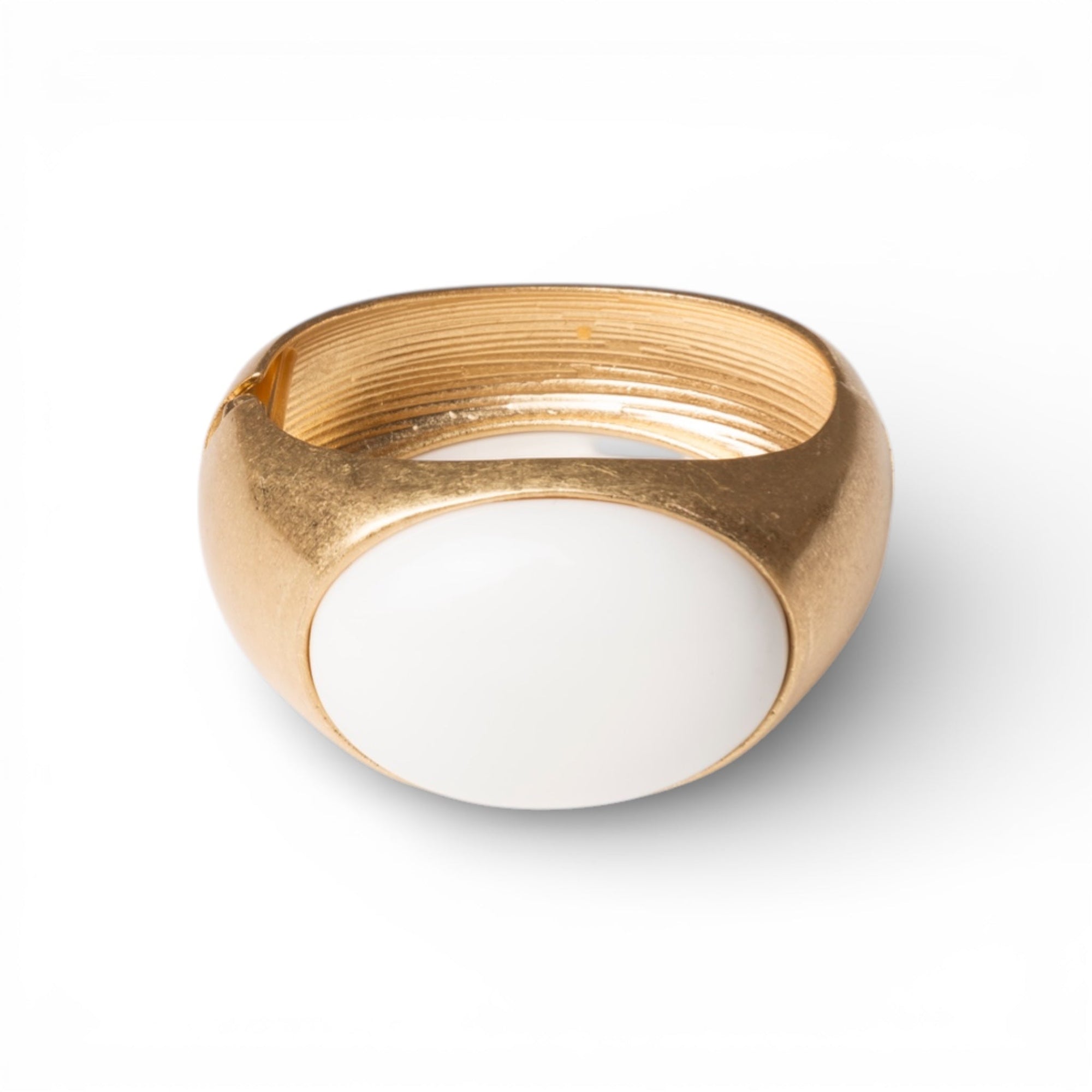 Bracciale a manetta con pietra in resina bianca - Mya Accessories