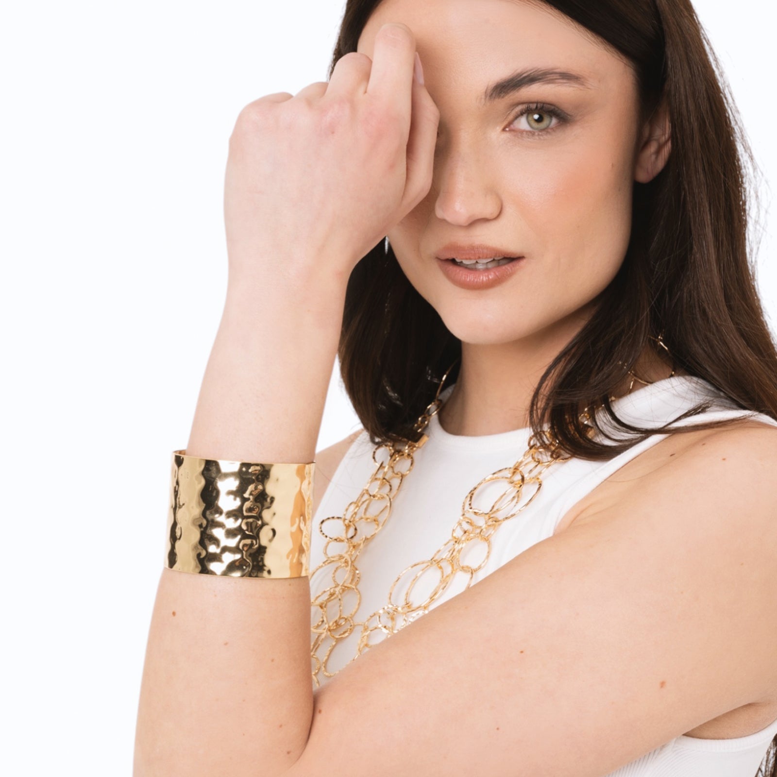 Bracciale rigido a fascia in metallo martellato - Mya Accessories