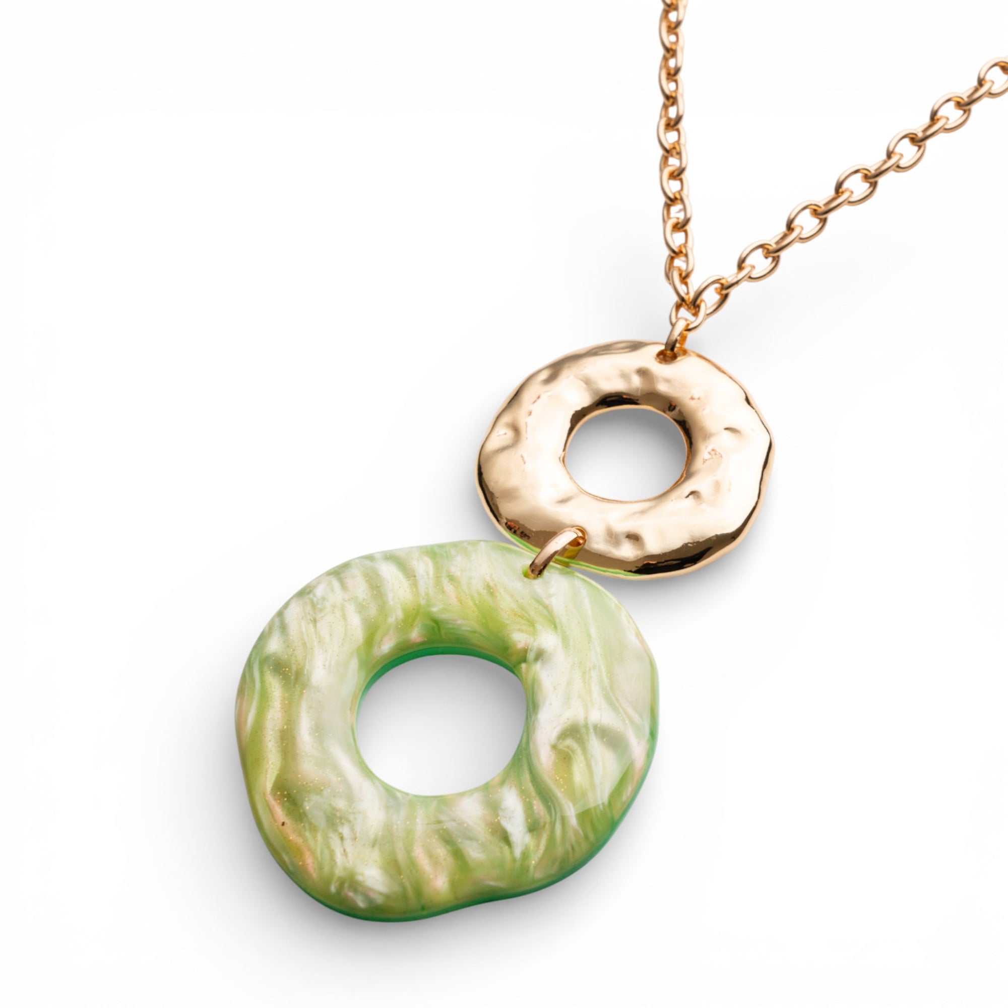 Collana girocollo a catena con doppio pendente in metallo ed acrilico circolare verde - Mya Accessories
