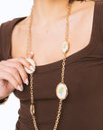 Collana lunga a catena con inserti ovali in resina con design limoni - Mya Accessories