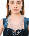 Collana multi fili strutturata con pietre in vetro grigio - Mya Accessories