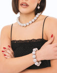 Collana girocollo con sfere in acrilico lucide grigie - Mya Accessories