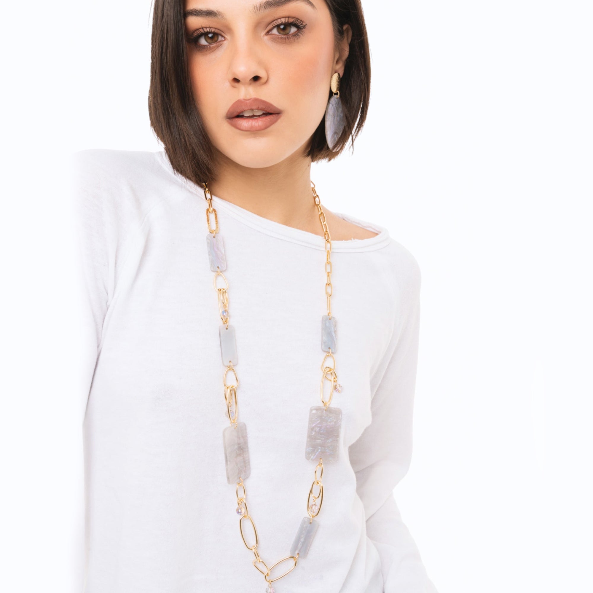 Collana lunga a catena con pietre rettangolari in acrilico lilla - Mya Accessories