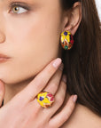 Anello in metallo elastico smaltato con fiori gialli e fucsia - Mya Accessories