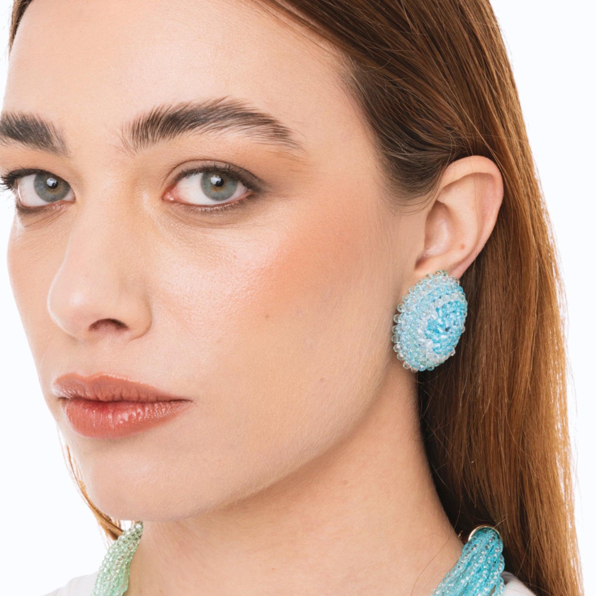 Orecchini a clip ovali con microcristalli in vetro azzurri - Mya Accessories