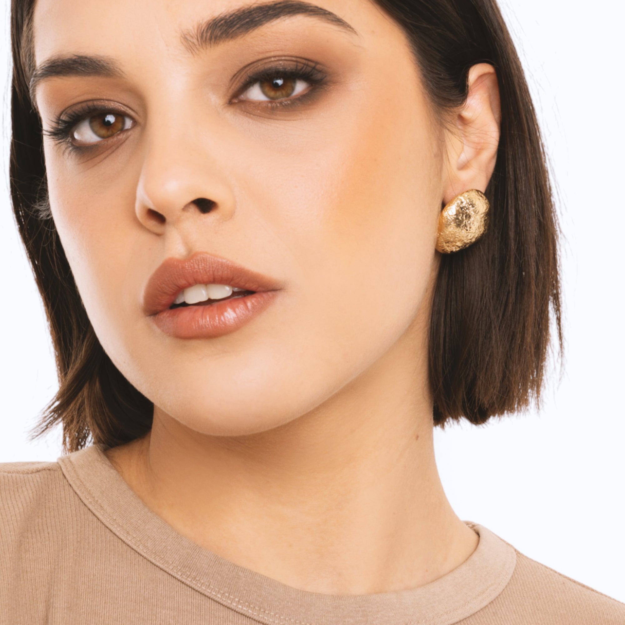 Orecchini circolari in acciaio graffiato - Mya Accessories