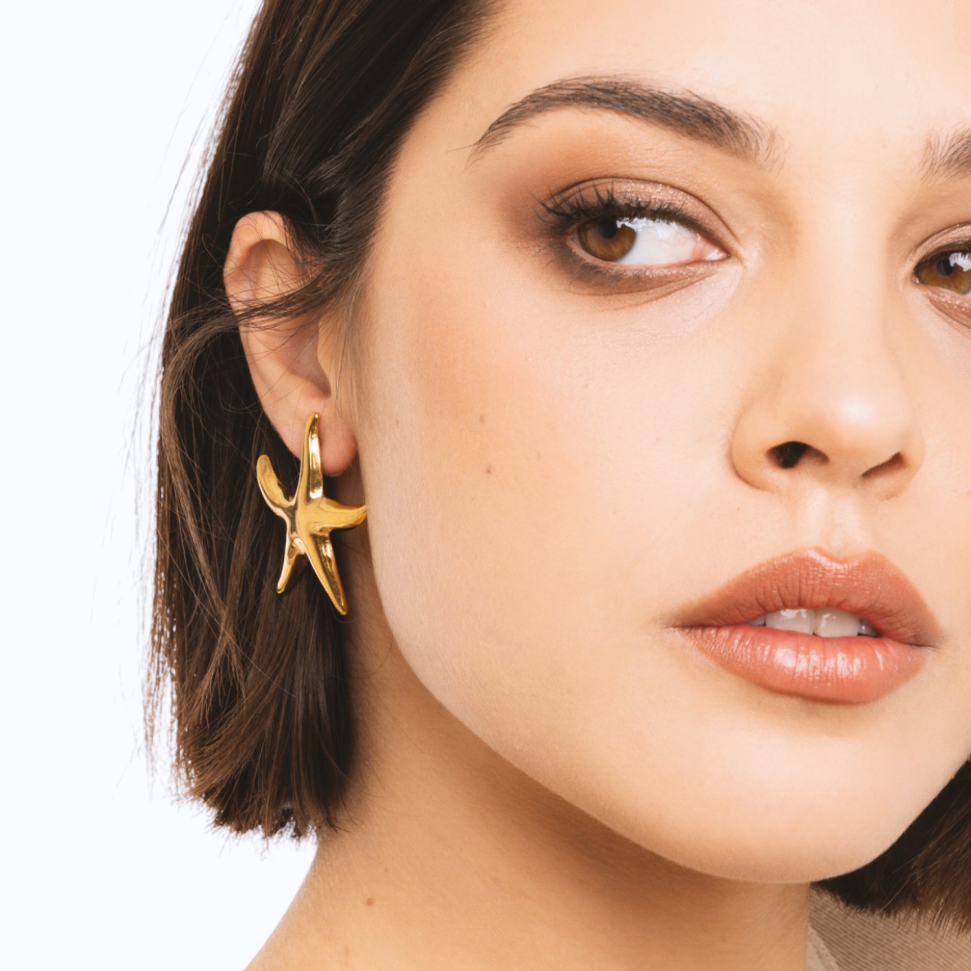 Orecchini con design a stella marina in acciaio - Mya Accessories