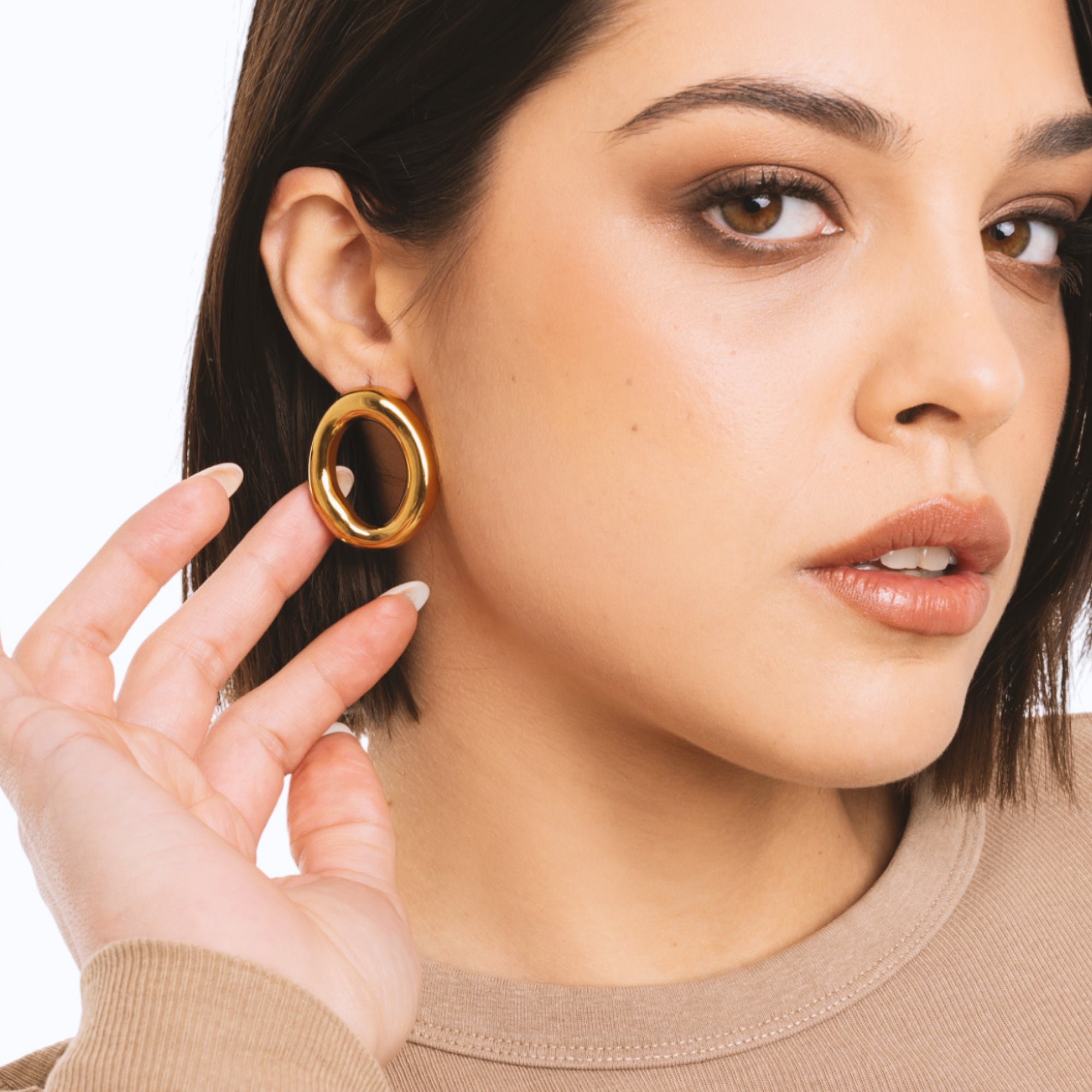 Orecchini in acciaio circolari forati - Mya Accessories