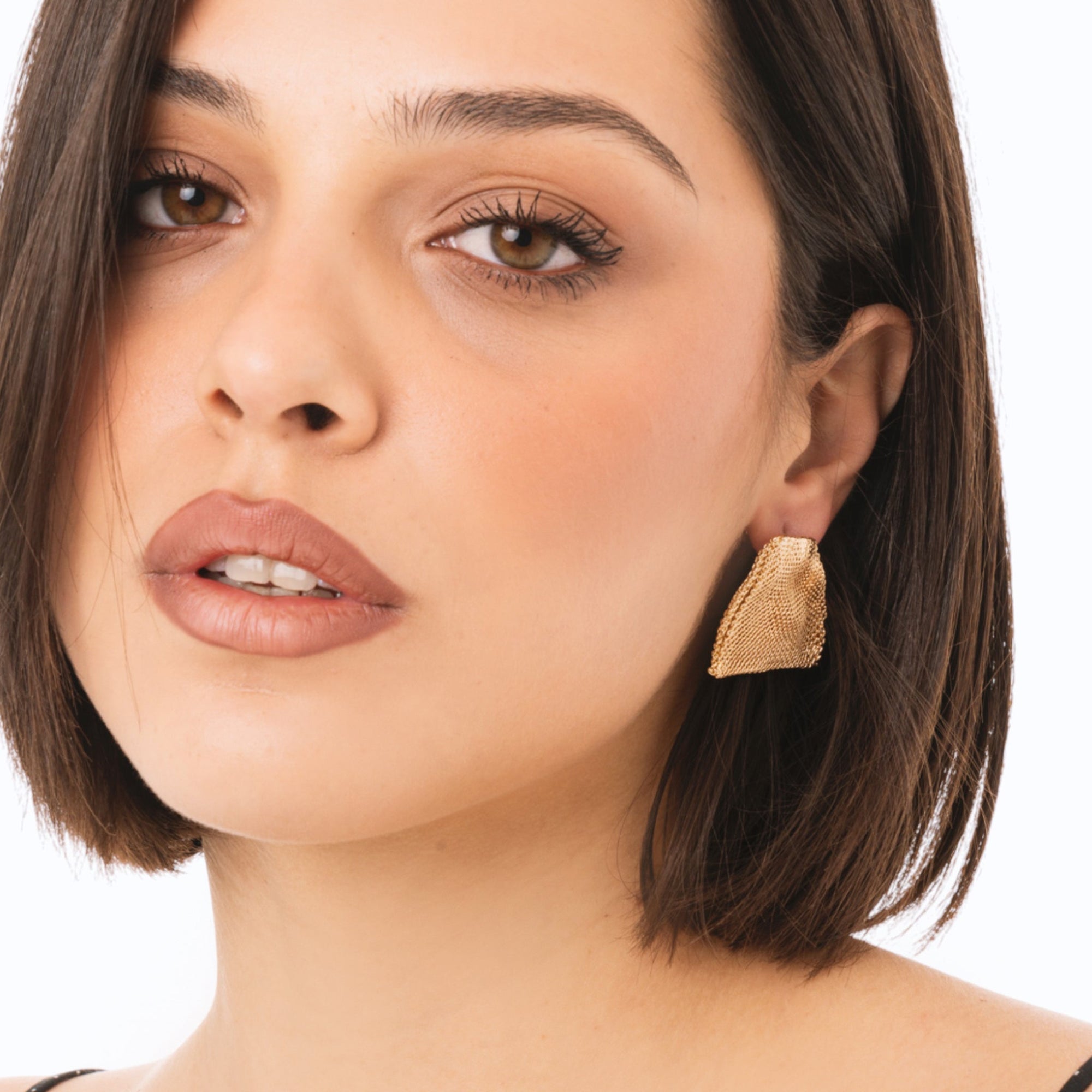 Orecchini pendenti in ottone con design a sacchetto - Mya Accessories