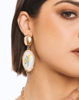 Orecchini pendenti con pietra ovale a motivo pianta di limone in resina - Mya Accessories