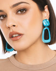 Orecchini pendenti a clip geometrici in acrilico blu - Mya Accessories