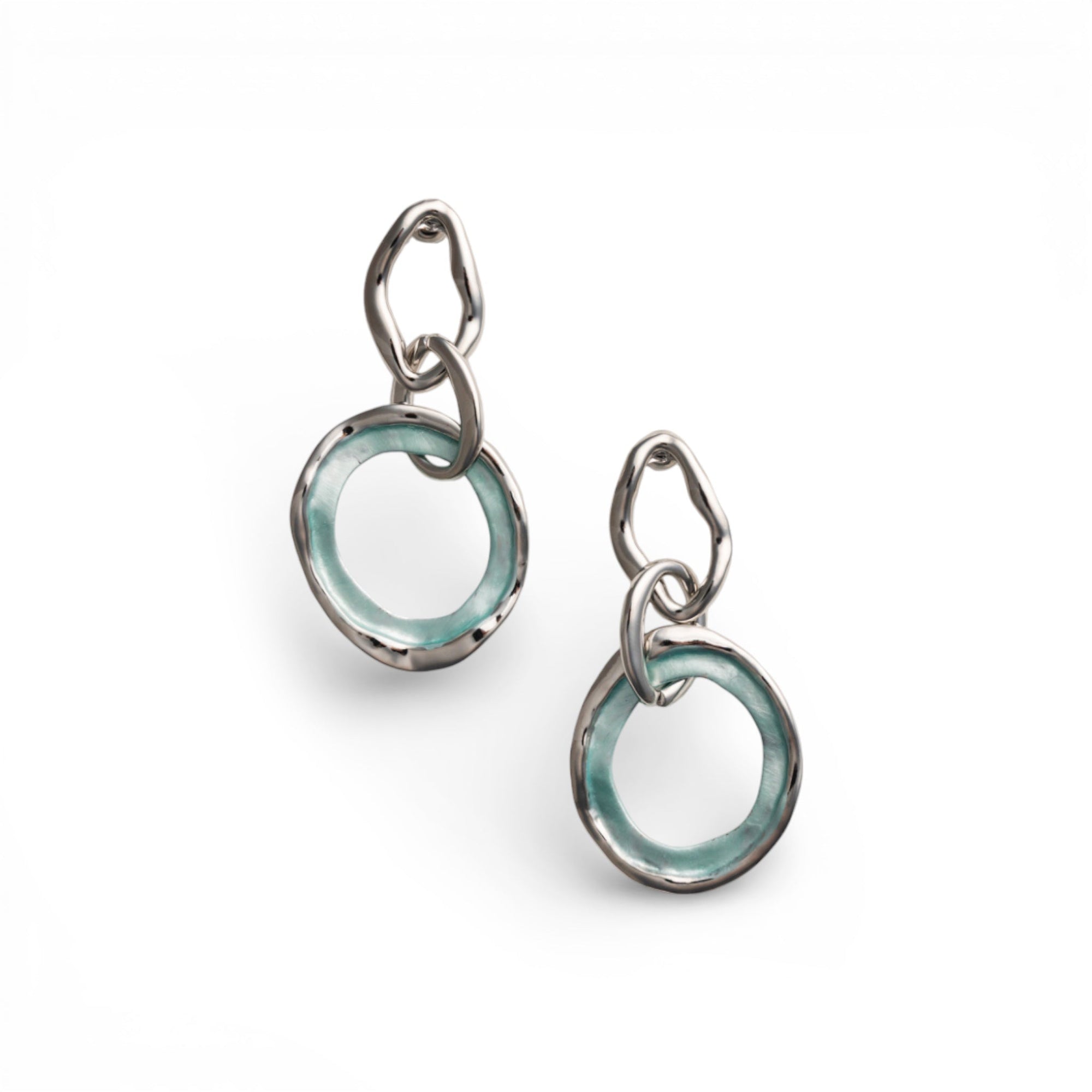 Orecchini pendenti con catena a base circolare smaltata celeste - Mya Accessories