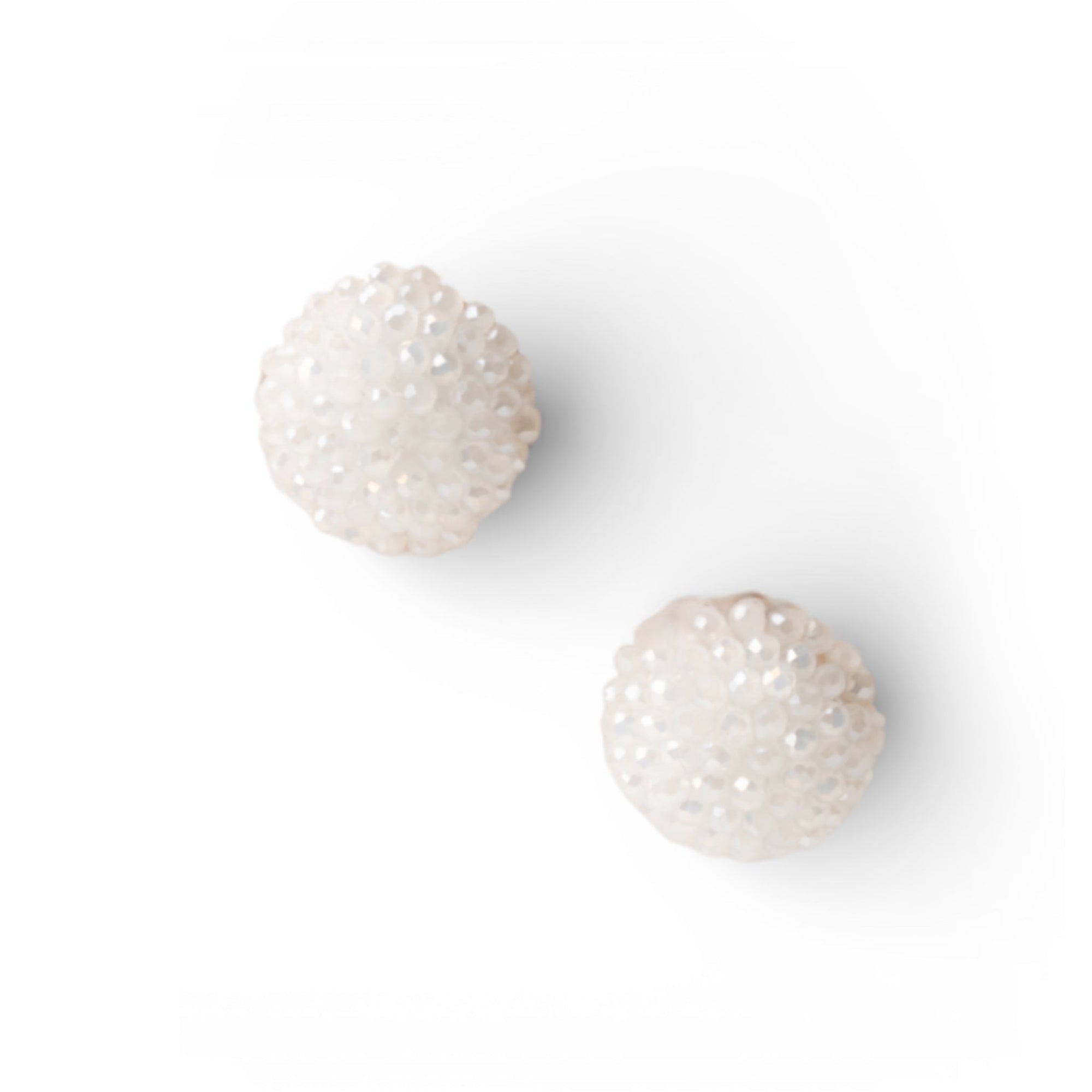 Orecchini a clip circolari con piccole pietre in vetro bianche - Mya Accessories