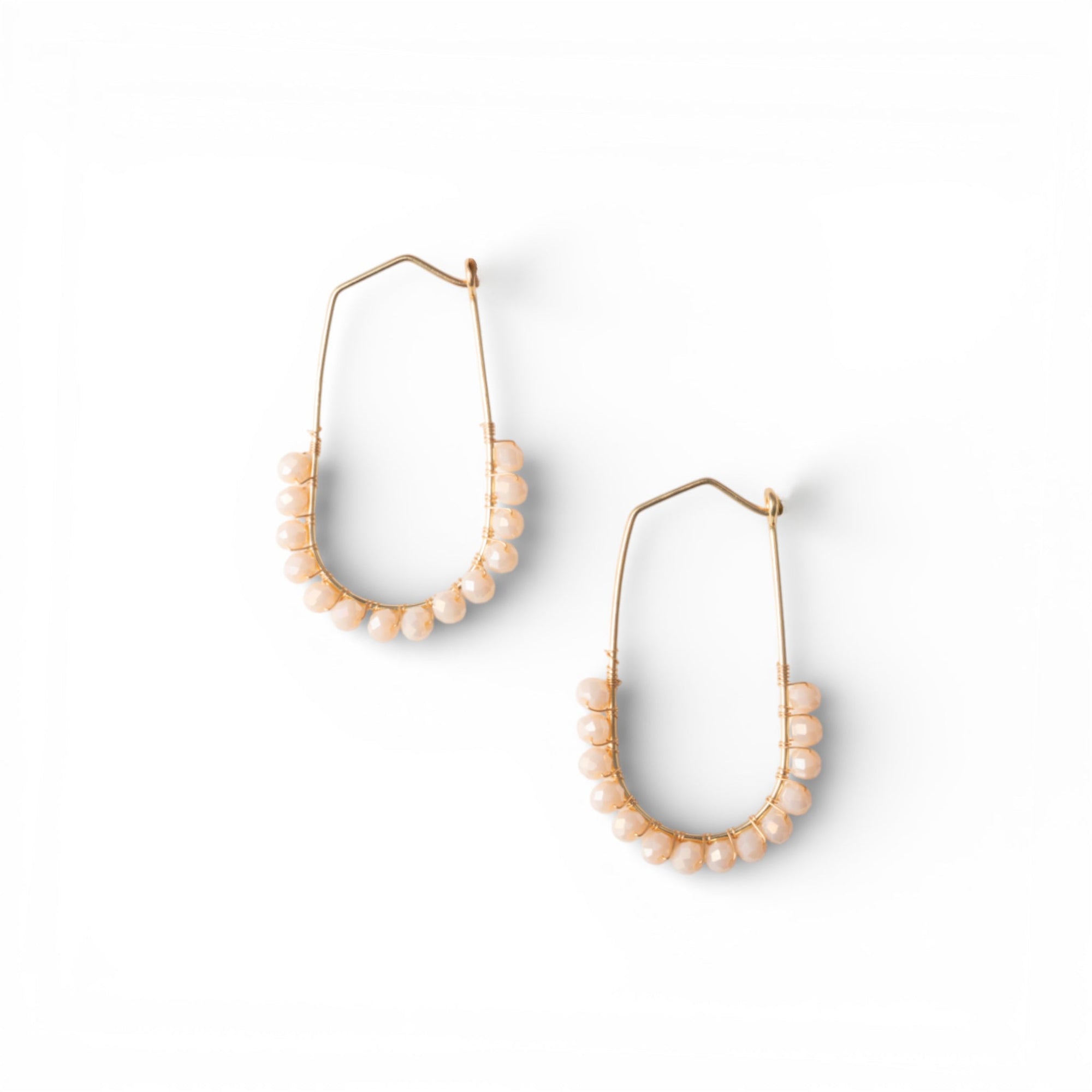 Orecchini a filo pendenti con pietre in vetro rosa - Mya Accessories
