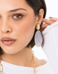 Orecchini pendenti con pietra ovale in acrilico lilla - Mya Accessories