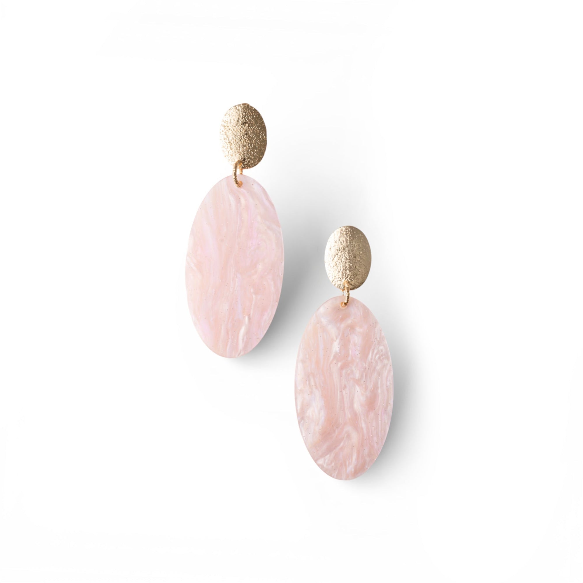 Orecchini pendenti con pietra ovale in acrilico rosa - Mya Accessories