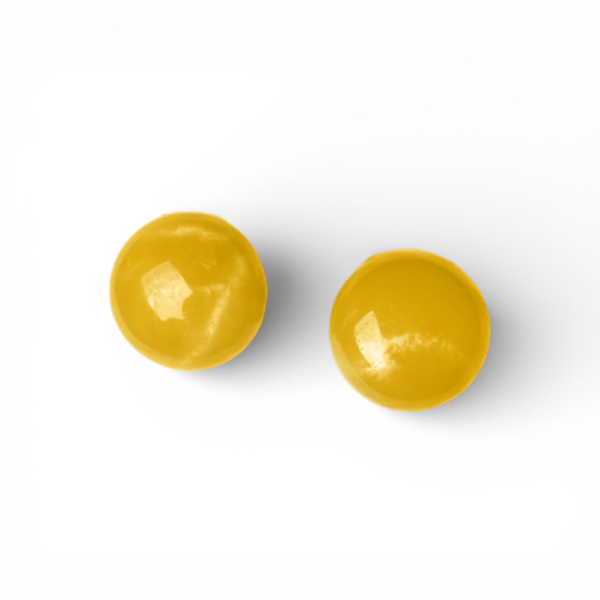 Orecchini a clip con pietra circolare in resina marmorizzata gialla - Mya Accessories