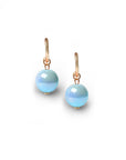 Orecchini a cerchietto con sfera lucida pendente in acrilico azzurra - Mya Accessories
