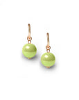 Orecchini a cerchietto con sfera lucida pendente in acrilico verde - Mya Accessories