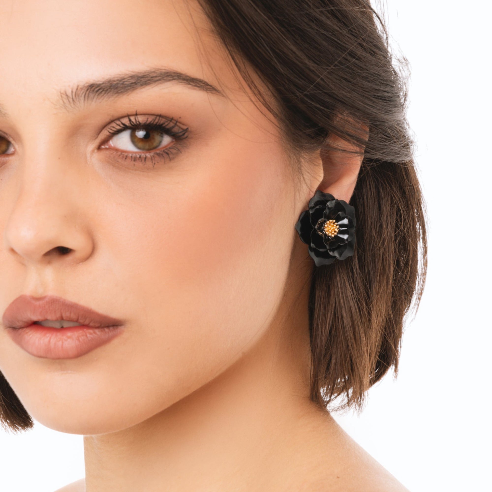 Orecchini a clip in metallo con design a rosa nera - Mya Accessories