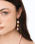 Orecchini in metallo pendenti con tre pietre dure tono rosa - Mya Accessories