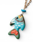 Collana lunga a catena con pendente in acrilico azzurro a forma di pesciolino - Mya Accessories