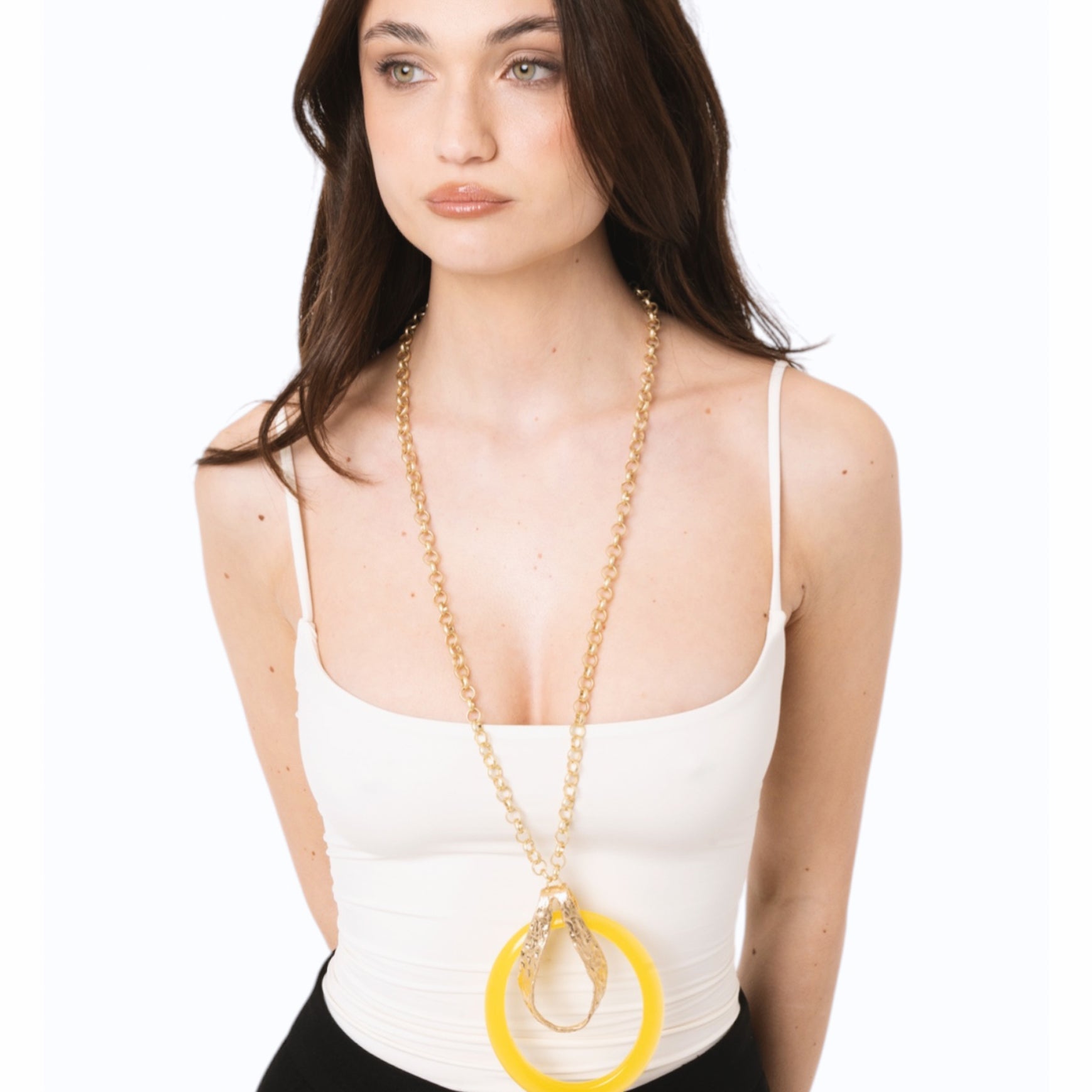 Collana lunga a catena antichizzata con pendente circolare giallo - Mya Accessories