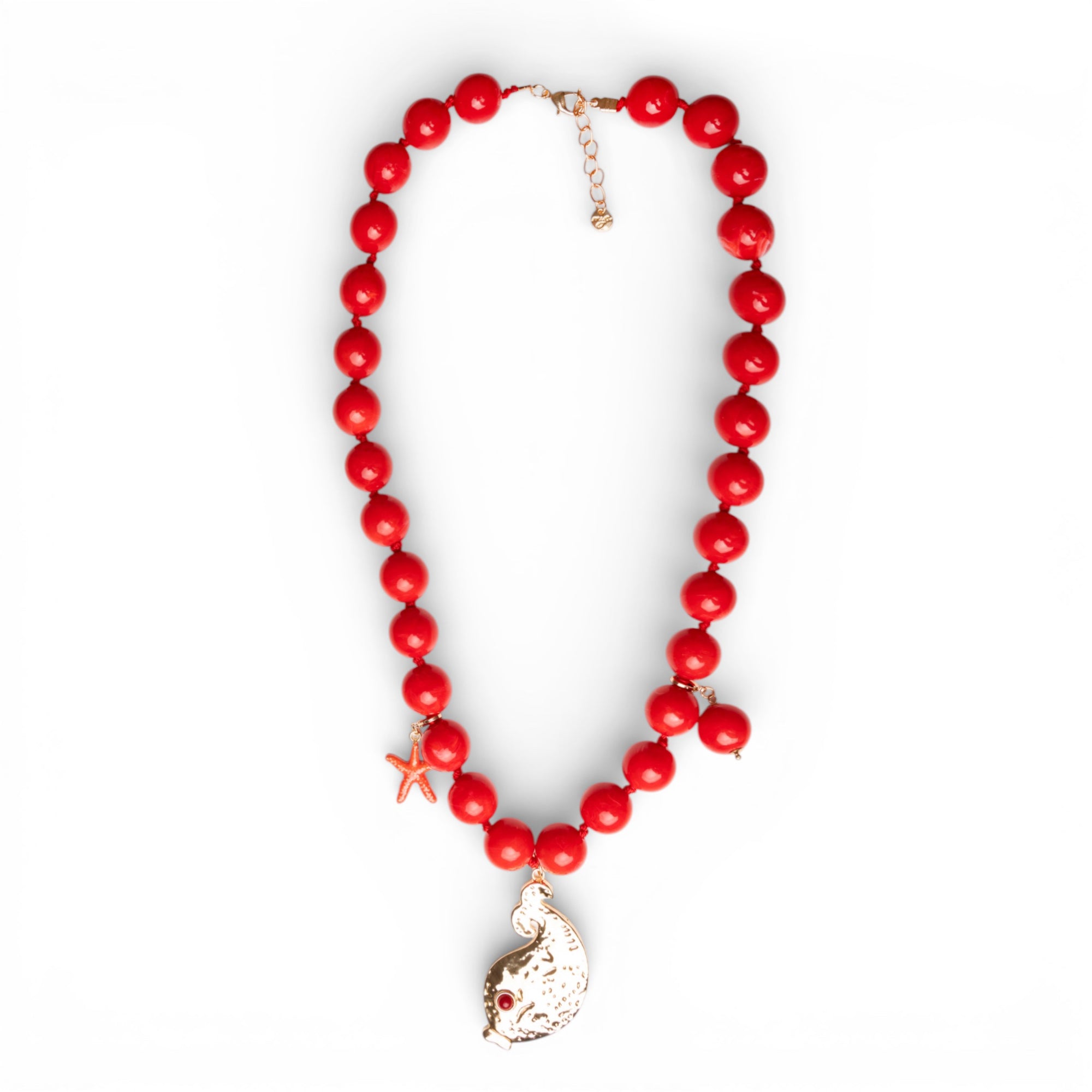 Collana lunga con sfere rosse in acrilico e pendente pesciolino in metallo - Mya Accessories