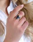 Anello in ottone regolabile con cuore smaltato nero con zircone - Mya Accessories