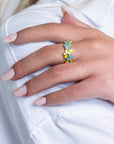 Anello in ottone regolabile con fiori smaltati gialli e celesti con zirconi - Mya Accessories