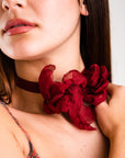 Collana chocker in tessuto con fiore in cotone bordeaux - Mya Accessories