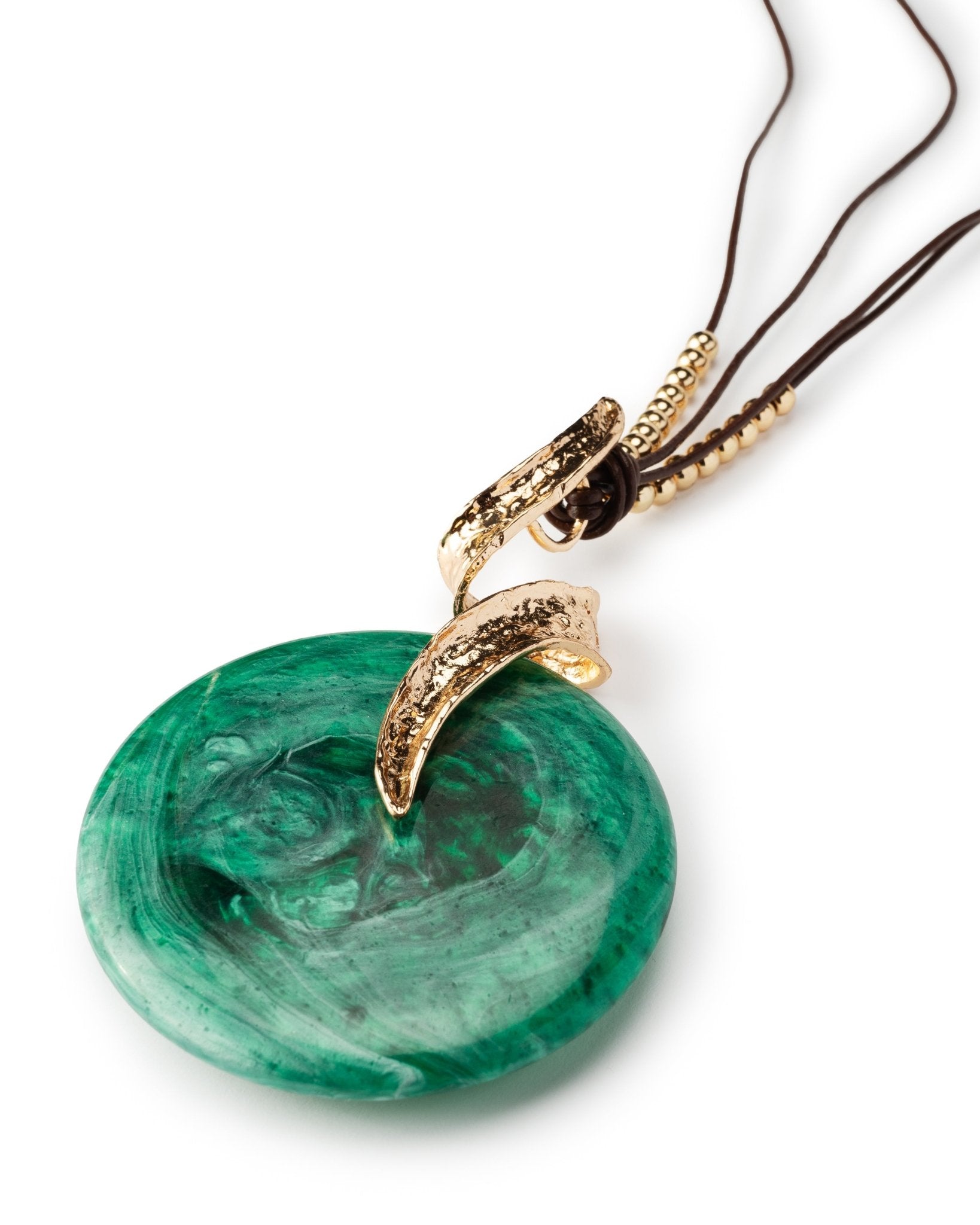 Collana lunga con laccio nero, pendente circolare in resina verde - Mya Accessories